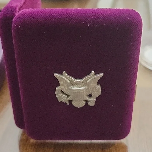 American Eagle Silver Bullion Coin - Picture 7 of 7